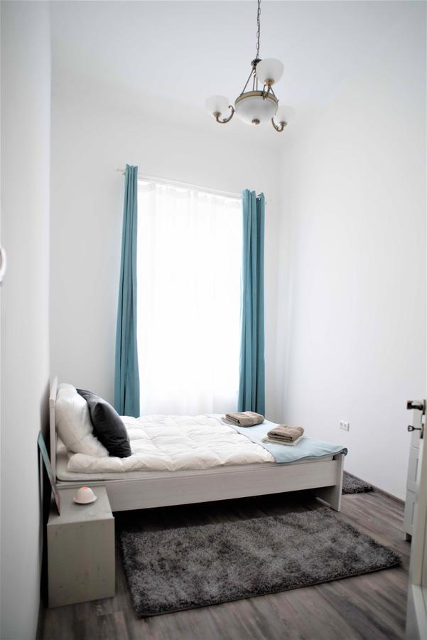 Castle Trees Apartment บูดาเปสต์ ภายนอก รูปภาพ